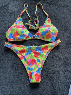 NEW Soly Hux Women’s Floral Print Spaghetti Strap Bikini Set Large